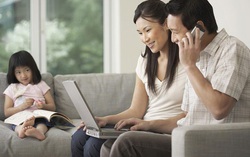 Khi cha mẹ quá bận, con sẽ nghĩ gì?