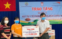 World Vision Việt Nam tặng gói hỗ trợ chống dịch Covid-19 cho quận 4, TPHCM 