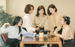 Mát lạnh, sang trọng, gợi cảm cùng lụa