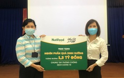 Nutifood và ông Bầu trao tặng sản phẩm dinh dưỡng trị giá 1,3 tỷ đồng cho CBNV ngành y tế TPHCM tham gia chống dịch Covid-19