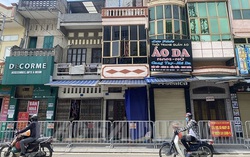 Đang bị phong tỏa vẫn ra mua bánh cuốn, cả người mua và bán bị phạt 5 triệu đồng