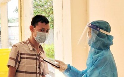 Nữ nhà báo nhiều lần vào tâm dịch