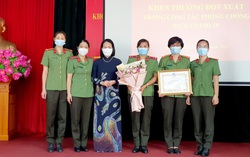 Sáng chế "Áo chống sốc nhiệt" của Chi hội Phụ nữ Bệnh viện Y học cổ truyền được khen thưởng đột xuất