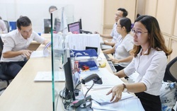 Cán bộ Bộ Nội vụ: Mặc quần áo kín đáo, không xẻ tà quá cao, không nghe nhạc trong giờ làm việc