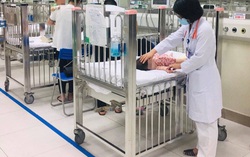 Bé 31 tháng tuổi cùng phụ huynh đi mua đồ ăn, bị tai nạn giao thông tiên lượng rất nặng