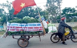 Bác nông dân vượt gần 100 cây số mang hàng tạ rau xanh hỗ trợ cho người nghèo vùng dịch