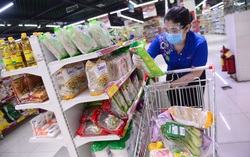 TPHCM: Nguồn cung hàng hóa dồi dào, kênh phân phối đa dạng