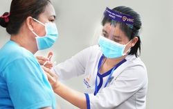 Mỗi lô vaccine AstraZeneca phải trải qua 60 thử nghiệm khác nhau