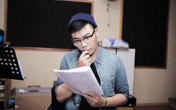 Hamlet Trương hát về Sài Gòn vui tươi dù trong giãn cách