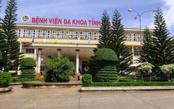 Thiếu trách nhiệm trong phòng chống dịch, Giám đốc BV tỉnh bị đình chỉ công tác