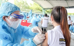 Hơn 1,4 triệu liều vaccine ngừa Covid-19 AstraZeneca về Việt Nam