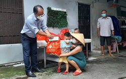 5 việc cần làm với người bị "mắc kẹt" ở nơi đang giãn cách xã hội 