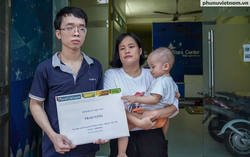 Một độc giả Báo PNVN tặng 3 triệu đồng cho đôi vợ chồng khiếm thị gặp khó trong dịch Covid-19
