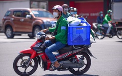 TPHCM: Shipper được hoạt động ở 8 quận huyện “vùng đỏ”, xét nghiệm mỗi ngày