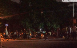 Chợ cóc “vùng đỏ” Hà Nội né chốt kiểm dịch, hoạt động chui từ 4 giờ sáng