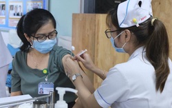 Tiêm mũi 2 vaccine ngừa Covid-19 muộn có sao không?