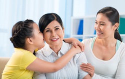 May mắn khi có 2 người mẹ