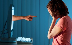 Thủ đoạn mới: Đe dọa trực tuyến đối với trẻ em