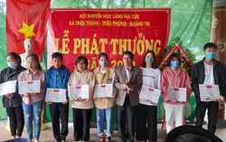 Ngôi làng có 700 hộ dân, 600 hộ có người theo nghề giáo
