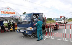 Bình Dương bất ngờ tạm dừng triển khai "thẻ thông hành"