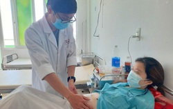 Cắt bỏ khối u cho thai phụ bị ung thư đại trực tràng hiếm gặp