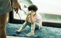 TS Khuất Thu Hồng: "Bạo lực gia đình không phải là vấn đề riêng tư để giải quyết trong phạm vi gia đình"