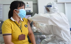 Khẩn trương hoàn thành tiêm liều bổ sung, liều nhắc lại cho người từ 18 tuổi trở lên