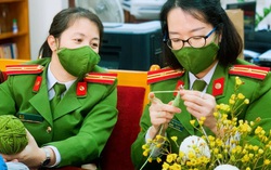 Đan 1.000 khăn ấm tặng trẻ em vùng cao