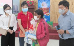 225 triệu đồng quà Tết tặng các bệnh nhân khó khăn