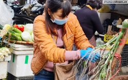 Hà Nội: Nhiều mặt hàng ở chợ tăng giá ngày cận Tết 