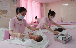 Trung Quốc: 5 cách giải quyết tình trạng tỷ lệ sinh thấp