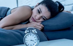 5 thói quen ăn uống có thể "kích hoạt" chứng mất ngủ