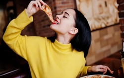 Đừng vội mừng khi bạn ăn hoài không tăng cân