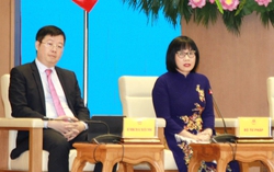 Lấp "khoảng trống" pháp lý để hỗ trợ trẻ theo mẹ di cư hồi hương chưa có khai sinh, quốc tịch