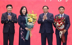 Hai tân bộ trưởng nhận quyết định bổ nhiệm 