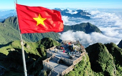 Nên chăng chọn "ngũ danh thắng" của Việt Nam?