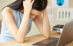 Lúc tôi trúng tuyển vào công ty chồng đang làm, anh phản đối kịch liệt