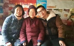 Người mẹ mù chữ dạy con trở thành giám đốc tập đoàn lớn 