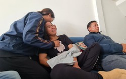 Người mẹ ở Bình Định khóc nghẹn khi nghe tin con gái tử vong trong thảm kịch giẫm đạp ở Hàn Quốc
