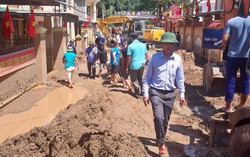Bản làng Kỳ Sơn tan hoang sau lũ dữ