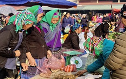 Truyền thông về phòng, chống mua bán người tại chợ phiên