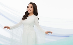 NSƯT Tố Nga khoe ảnh đi hát 30 năm trước