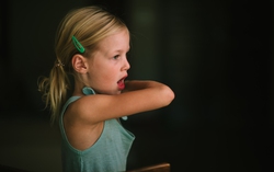 Viêm phổi sau cúm ở trẻ: Cẩn trọng để con không "bệnh chồng bệnh"