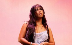 Nữ ca sĩ gốc Việt gây sốt vì phong cách nhạc Âu Mỹ, giọng hát giống Ariana Grande