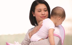 Mẹo chữa nôn trớ sữa cho trẻ sơ sinh