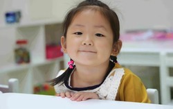 "Đừng giao du với những đứa trẻ yếu kém", quan điểm nuôi dạy này của cha mẹ sẽ khiến con đi tụt lùi