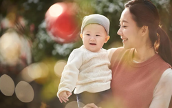 Ngày trả con về với mẹ ruột, tôi khóc như đứt ruột gan