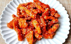 Cách làm thịt thăn sốt chua ngọt đơn giản mà tốn cơm