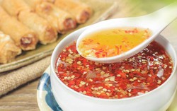 Mẫu nước mắm tại trường iSchool cũng phát hiện vi khuẩn gây ngộ độc