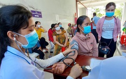 Kiên Giang: Khám bệnh, phát thuốc miễn phí cho phụ nữ dân tộc thiểu số
